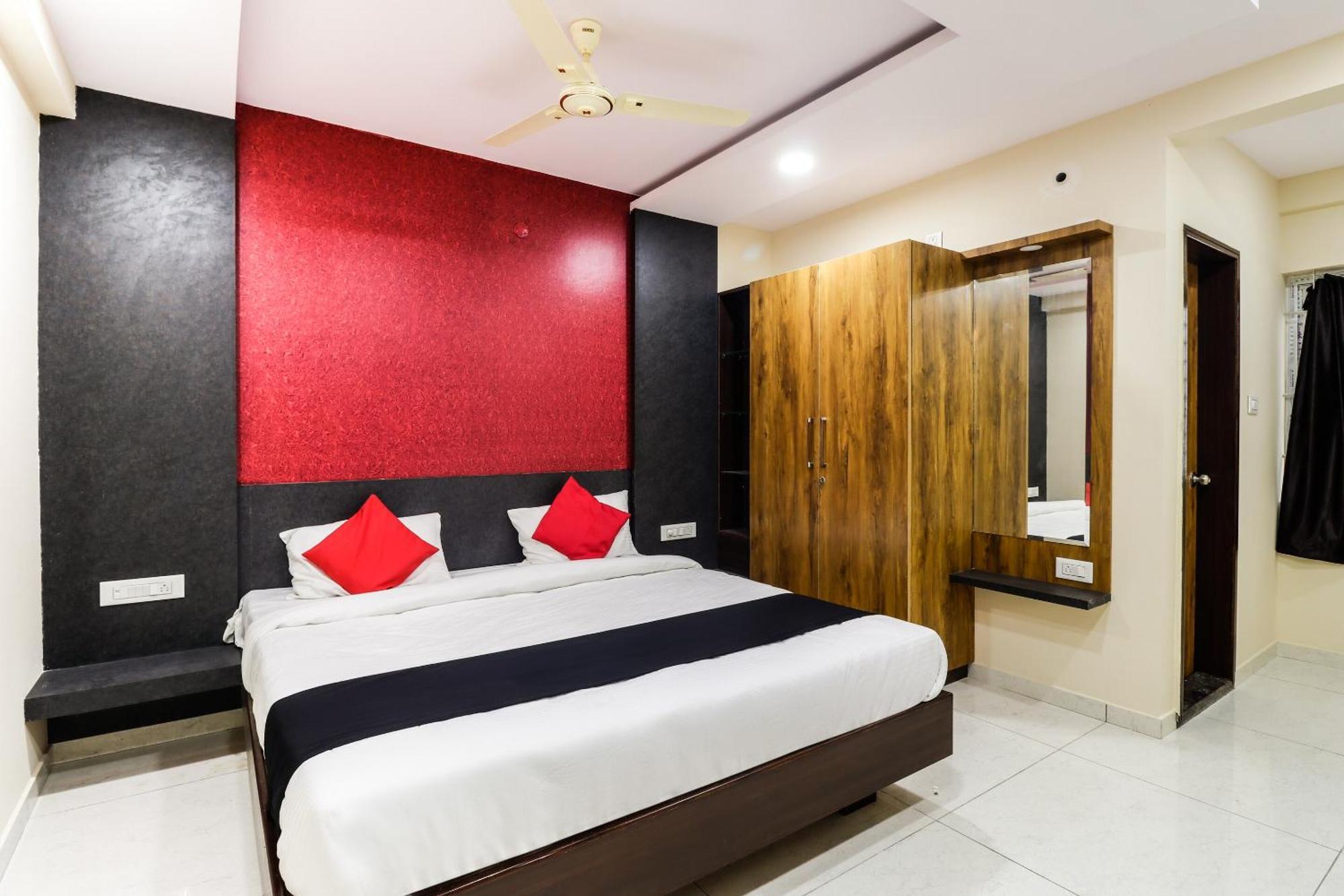 Capital O N R Residency Hotell Yelahanka Exteriör bild