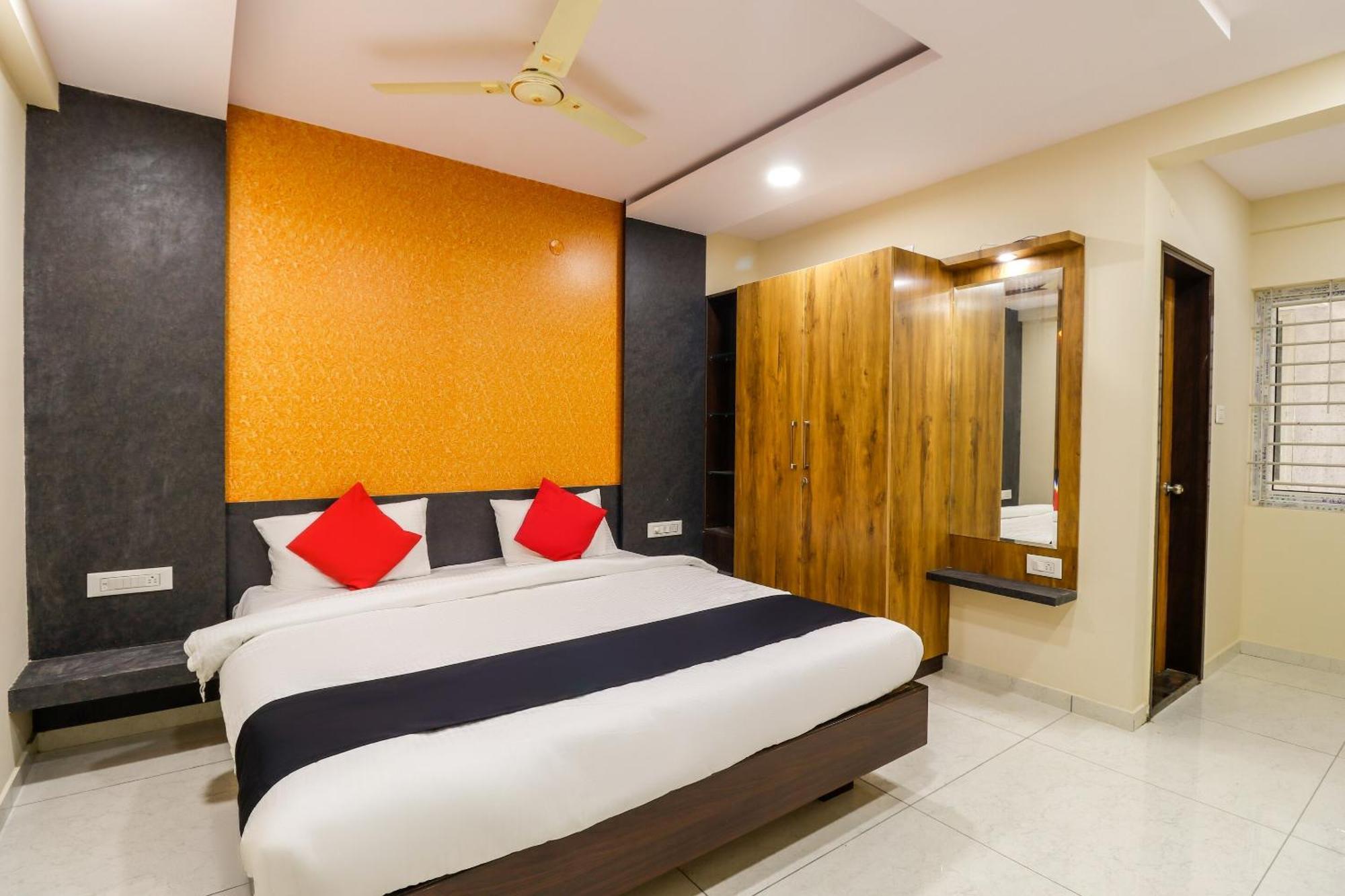 Capital O N R Residency Hotell Yelahanka Exteriör bild